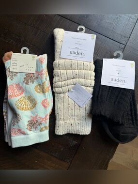 Bundle of 5 pairs of socks!